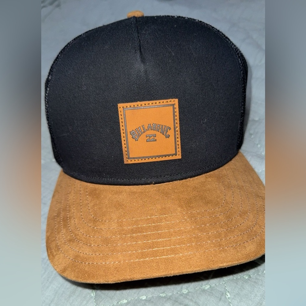 Billabong Black and Tan Cap